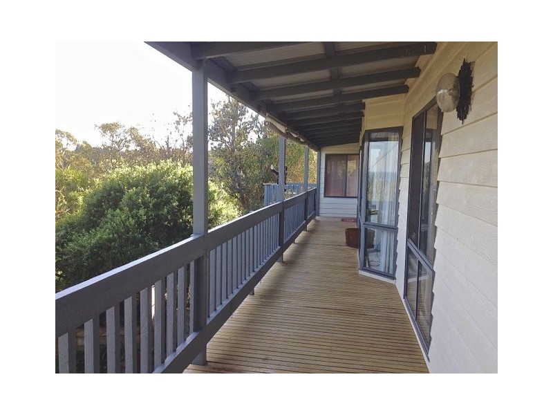 18 Magpie Avenue, Metung VIC 3904