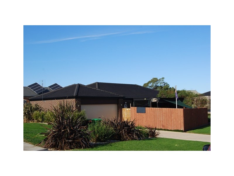 32 McCue Road, Lakes Entrance VIC 3909