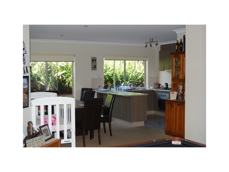 32 McCue Road, Lakes Entrance VIC 3909