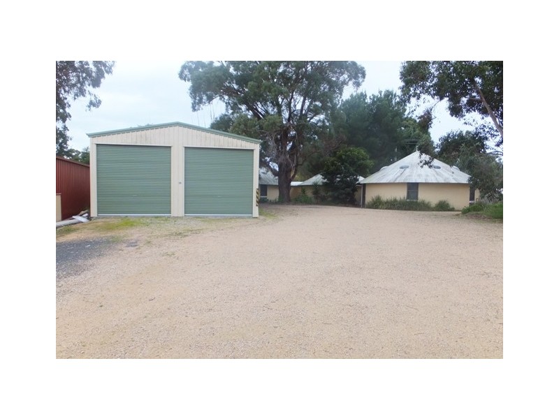 24 School Road, Swan Reach VIC 3903