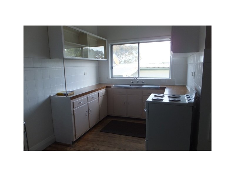 10 Oneills Road, Lakes Entrance VIC 3909