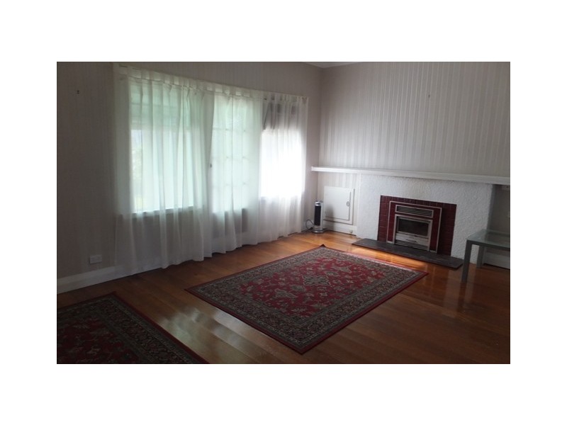 10 Oneills Road, Lakes Entrance VIC 3909