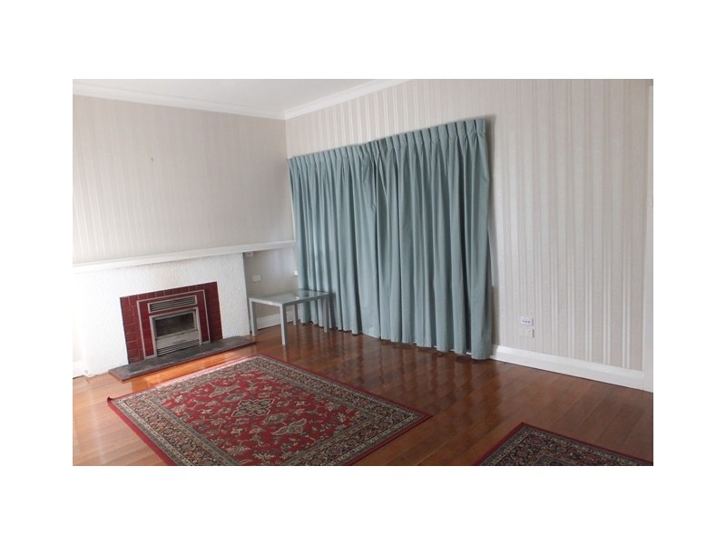 10 Oneills Road, Lakes Entrance VIC 3909