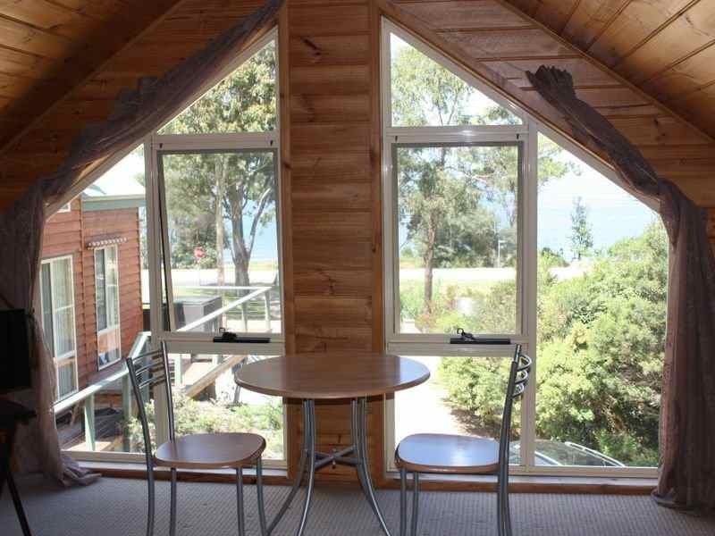 50 Mairburn Road, Metung VIC 3904