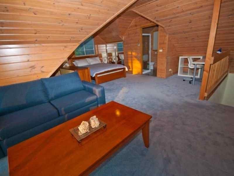 50 Mairburn Road, Metung VIC 3904