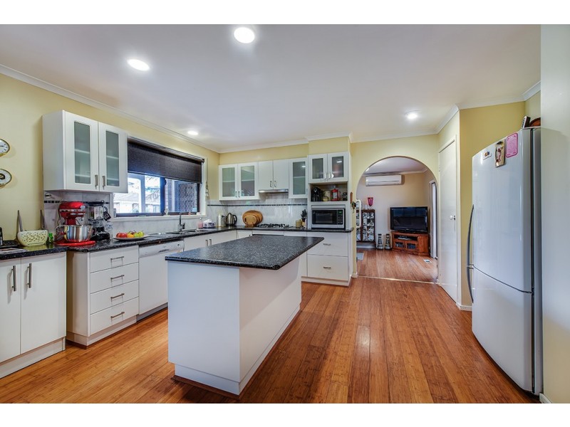 29 Lakeview Drive, Lakes Entrance VIC 3909