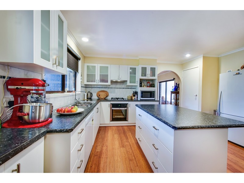 29 Lakeview Drive, Lakes Entrance VIC 3909