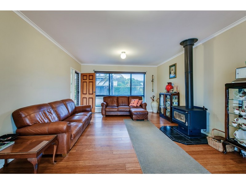 29 Lakeview Drive, Lakes Entrance VIC 3909