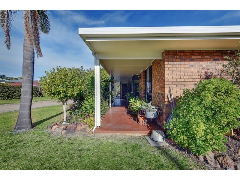 29 Lakeview Drive, Lakes Entrance VIC 3909