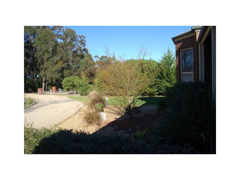 121 Ostlers Road, Lakes Entrance VIC 3909