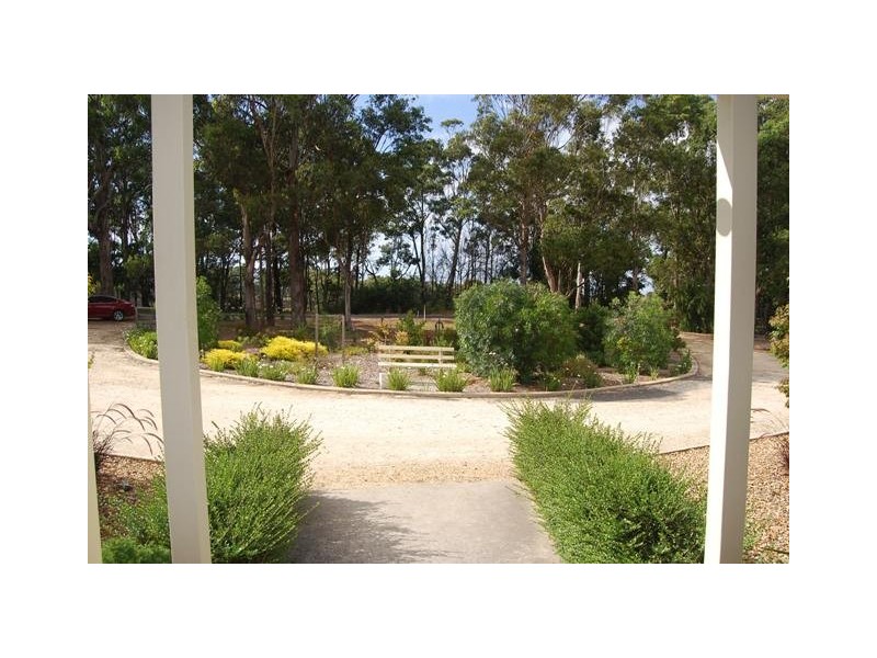 121 Ostlers Road, Lakes Entrance VIC 3909