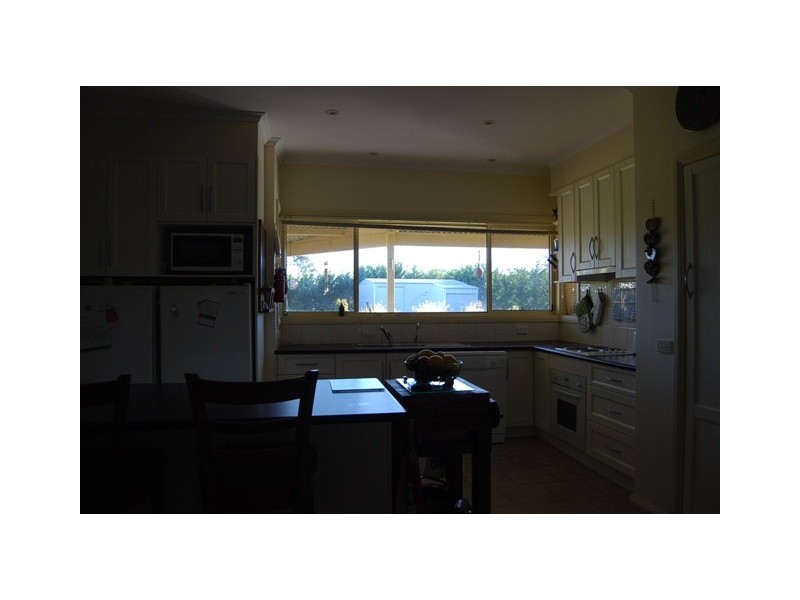 121 Ostlers Road, Lakes Entrance VIC 3909