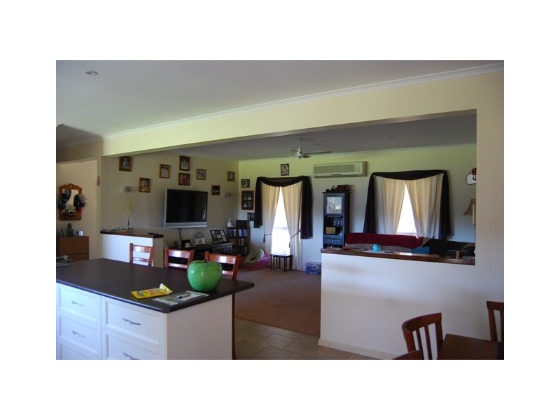 121 Ostlers Road, Lakes Entrance VIC 3909