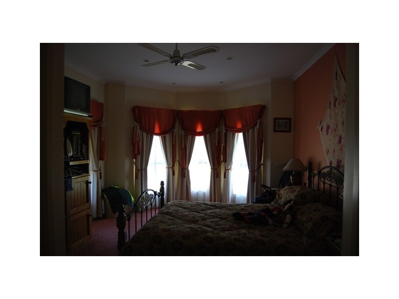 121 Ostlers Road, Lakes Entrance VIC 3909