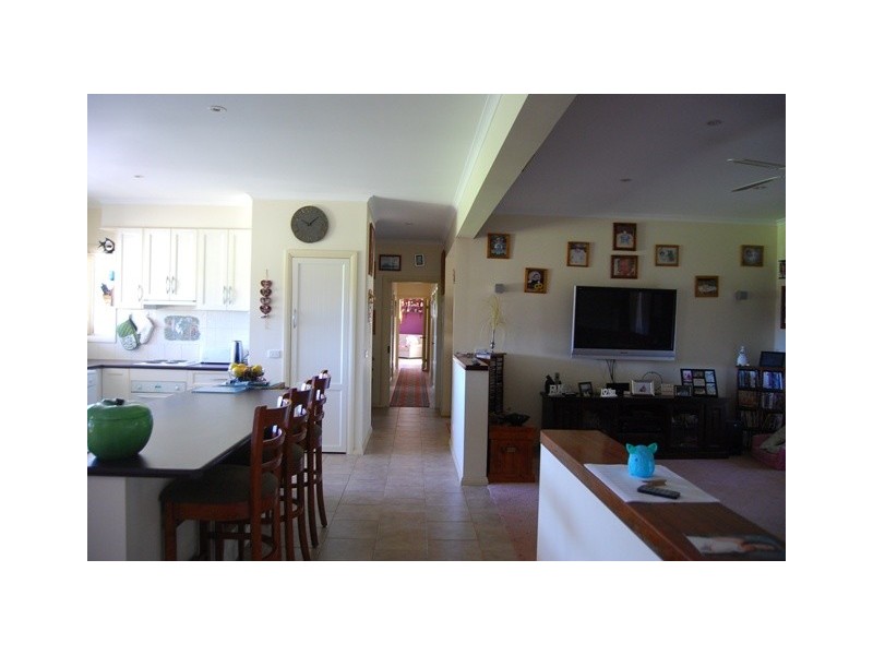 121 Ostlers Road, Lakes Entrance VIC 3909