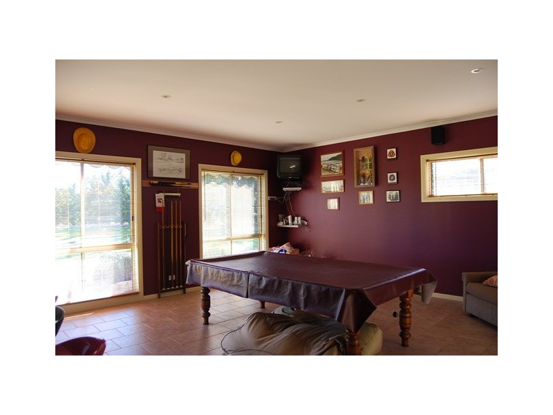 121 Ostlers Road, Lakes Entrance VIC 3909