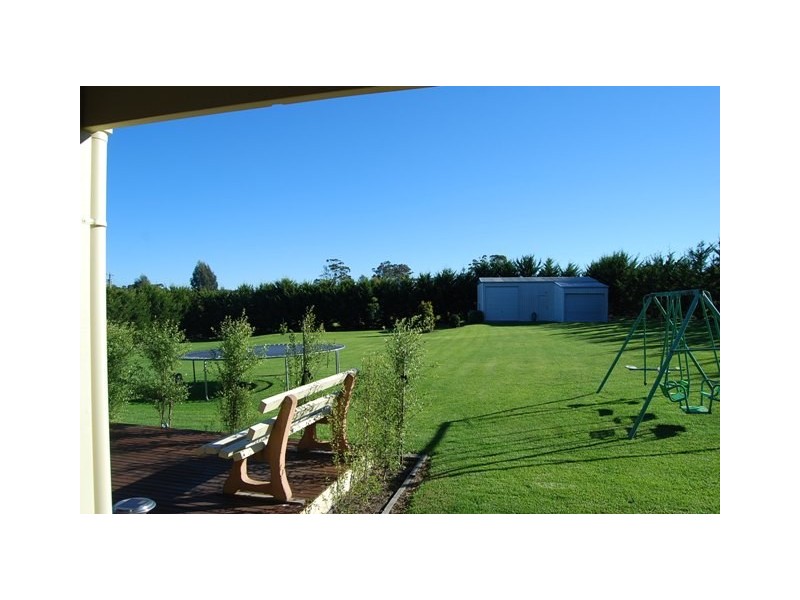 121 Ostlers Road, Lakes Entrance VIC 3909