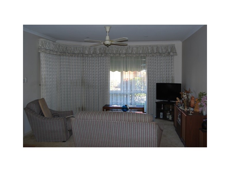 1 67-73 Roadknight Street, Lakes Entrance VIC 3909