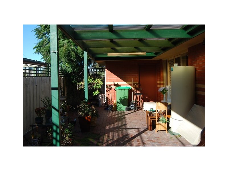 1 67-73 Roadknight Street, Lakes Entrance VIC 3909