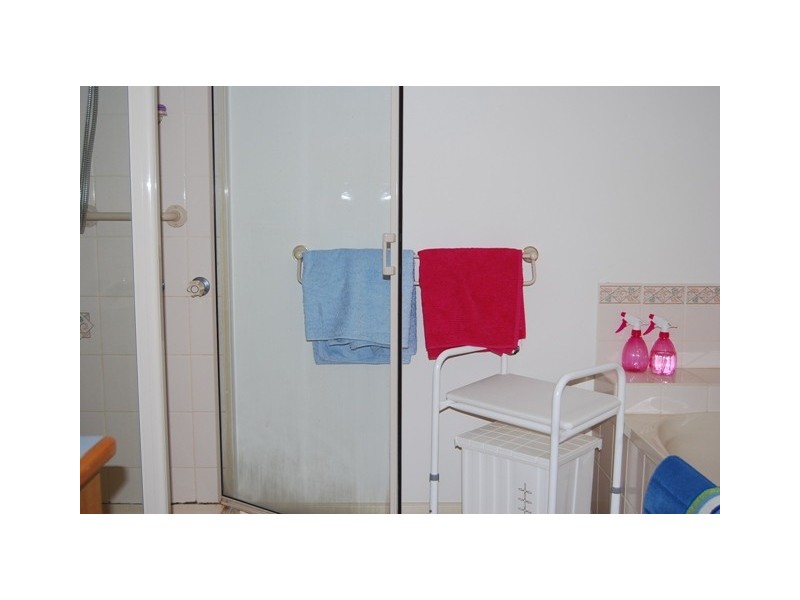 1 67-73 Roadknight Street, Lakes Entrance VIC 3909