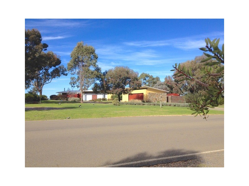 31 Kings Cove Boulevard, Metung VIC 3904