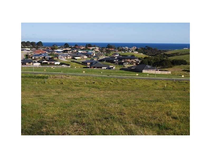 108 Thorpes Lane, Lakes Entrance VIC 3909