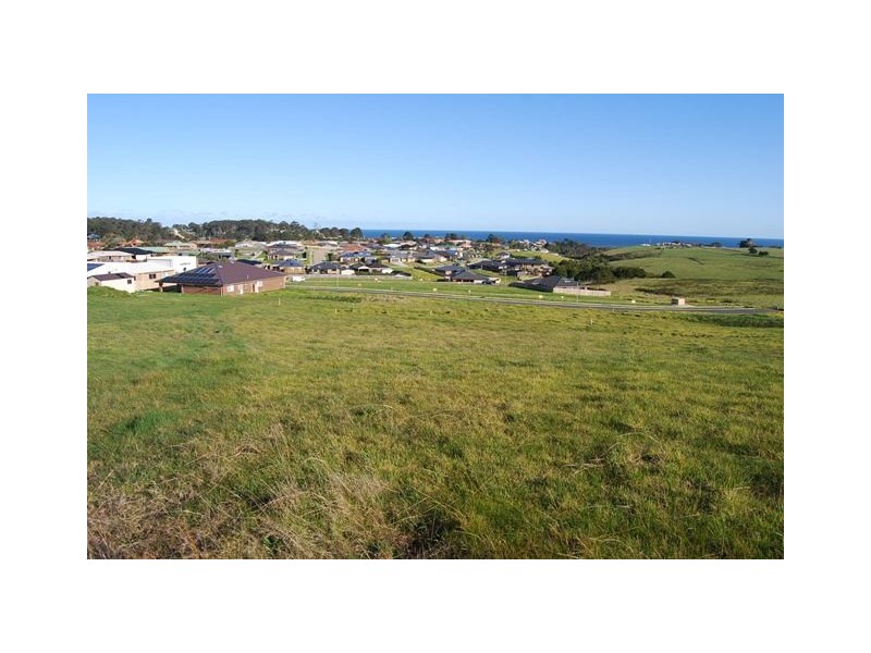 108 Thorpes Lane, Lakes Entrance VIC 3909
