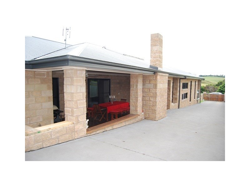 9 BungYarnda Court, Lakes Entrance VIC 3909