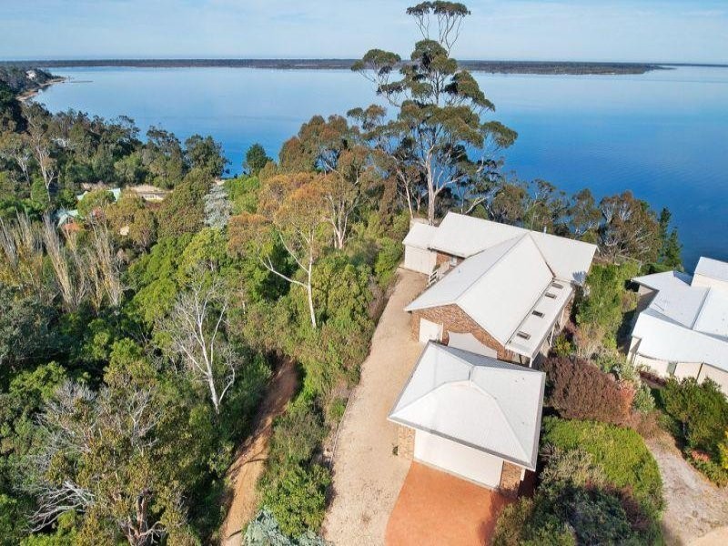 42 Leighton Bay Drive, Metung VIC 3904