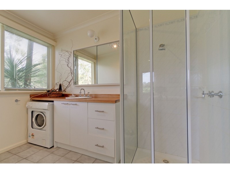 420 Rosherville Road, Metung VIC 3904