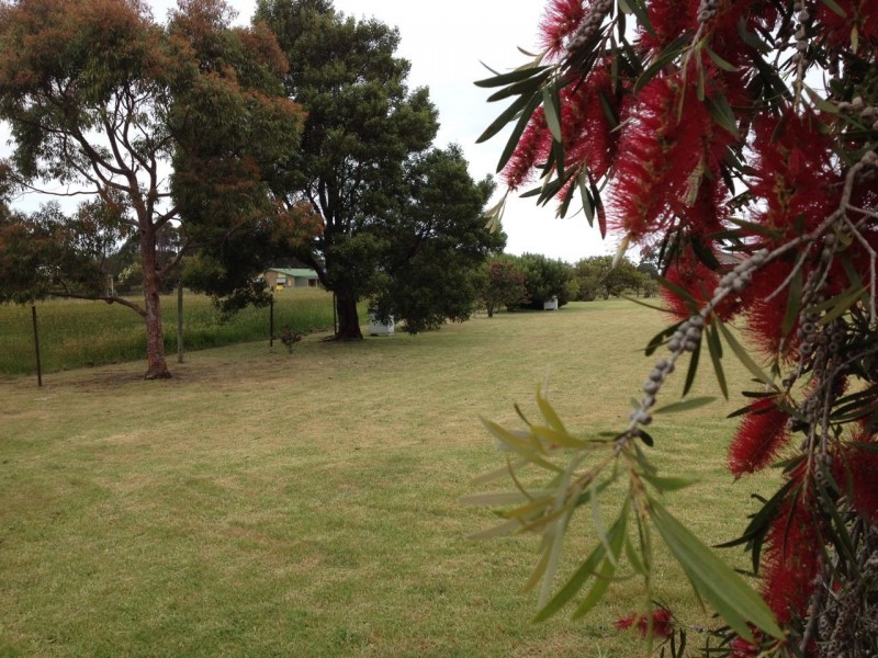 4 Falcon Grove, Metung VIC 3904