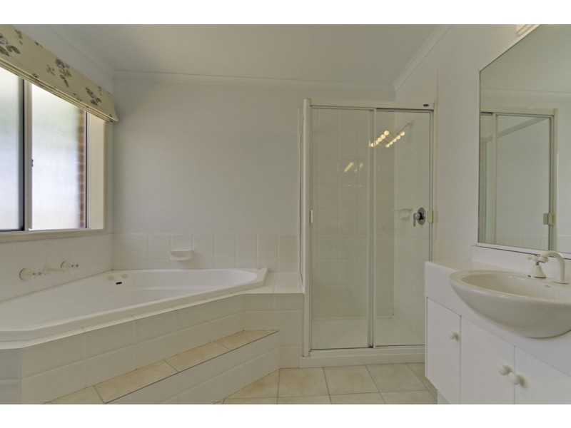 37 Mairburn Road, Metung VIC 3904