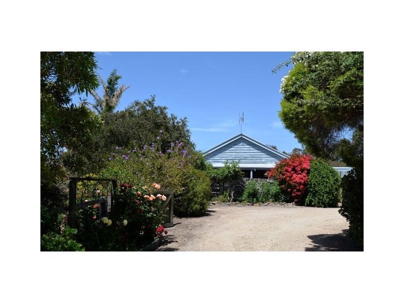 80 Lake Bunga Beach Road, Lake Bunga VIC 3909