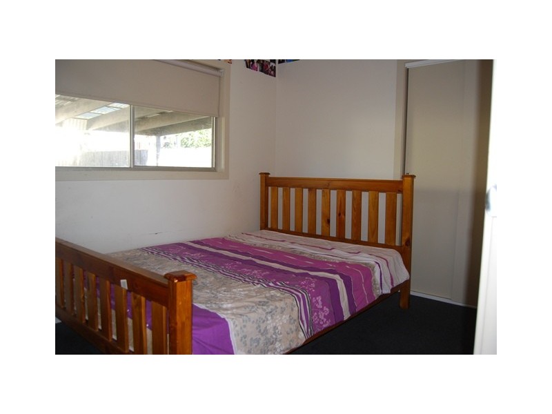 6 Foam Street, Lakes Entrance VIC 3909