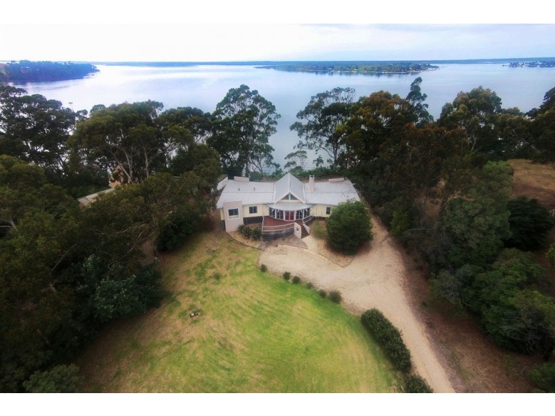 11 Bayview Court, Metung VIC 3904