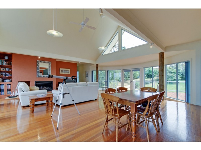 11 Bayview Court, Metung VIC 3904