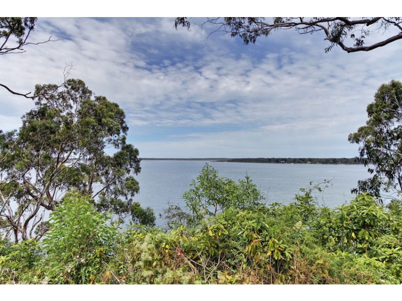 11 Bayview Court, Metung VIC 3904