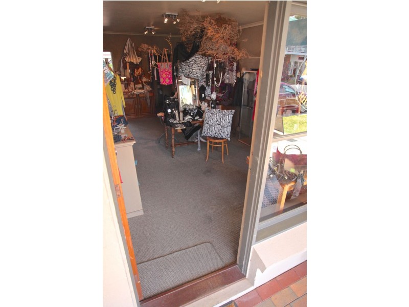 Shop 3, 1/51 Metung Road, Metung VIC 3904