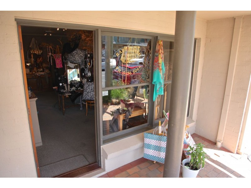Shop 3, 1/51 Metung Road, Metung VIC 3904