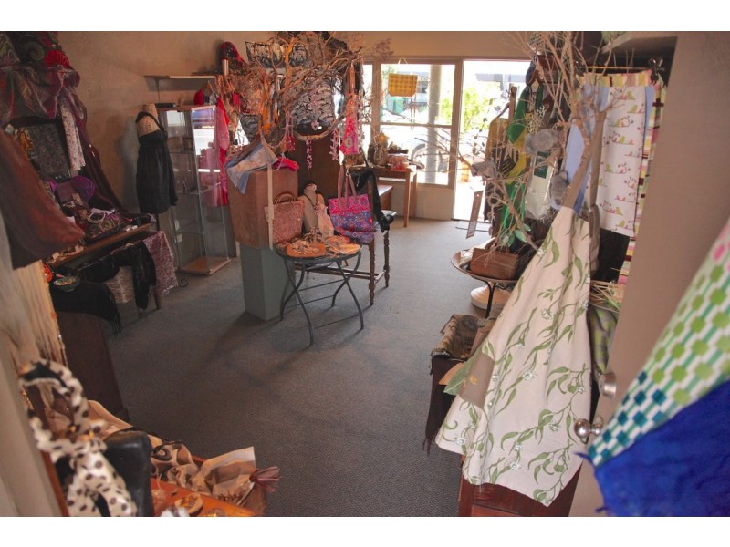 Shop 3, 1/51 Metung Road, Metung VIC 3904