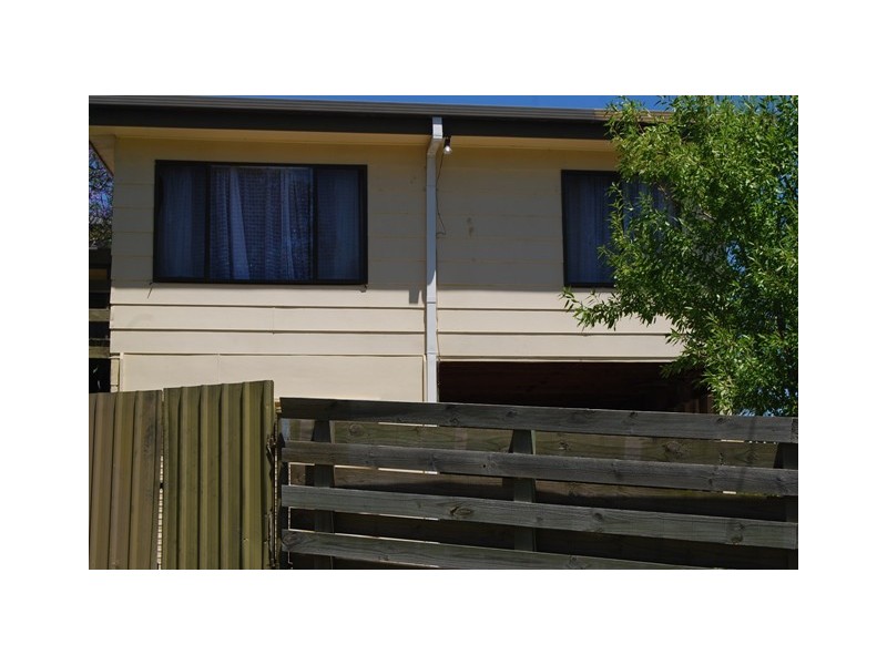 47 Seaview Parade, Lakes Entrance VIC 3909
