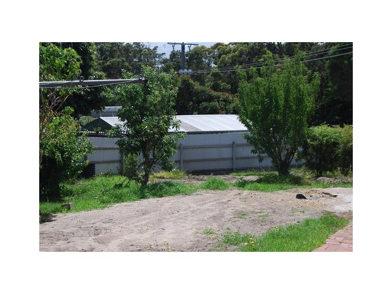 47 Seaview Parade, Lakes Entrance VIC 3909