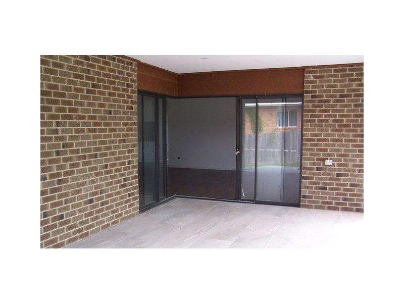 4 Lawson Drive, Lakes Entrance VIC 3909