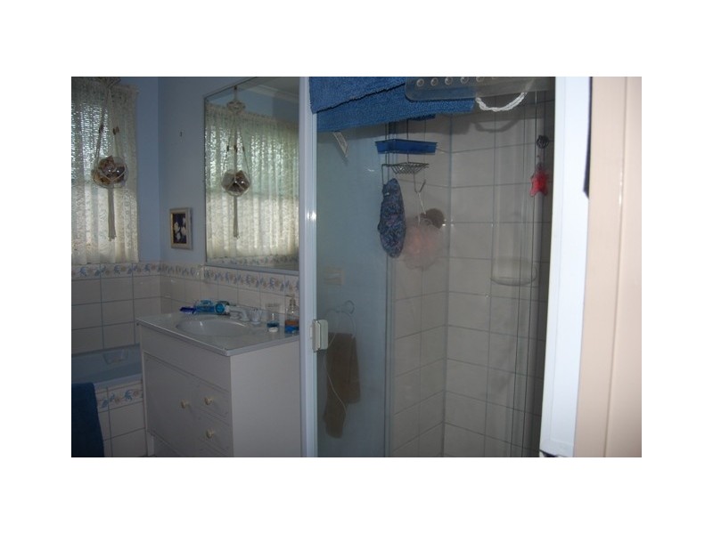 6 Panoramic Drive, Lakes Entrance VIC 3909