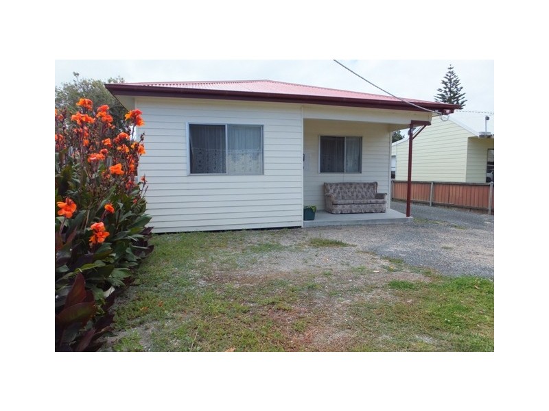 1/30 Hunter Street, Lakes Entrance VIC 3909