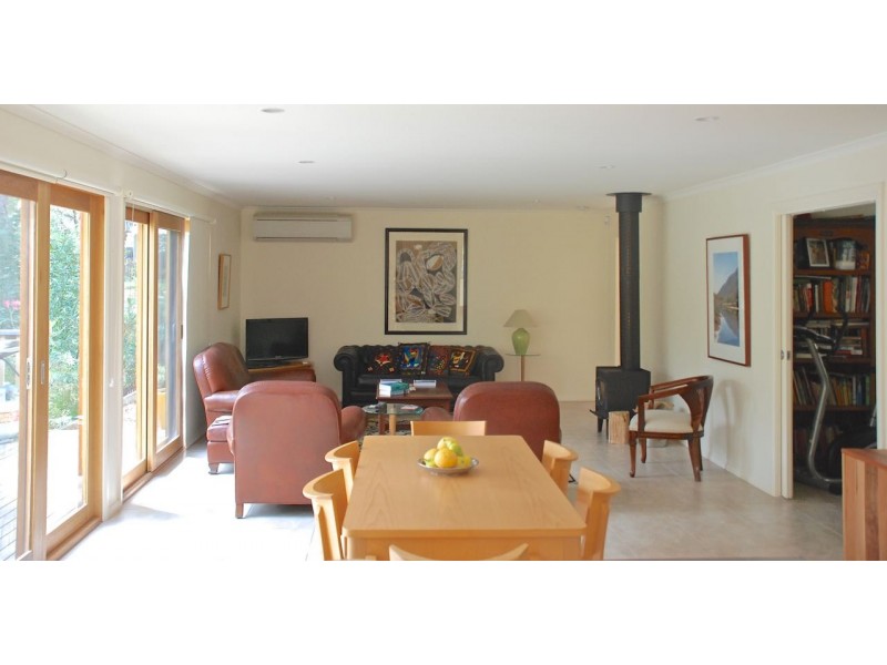 60 Stirling Road, Metung VIC 3904