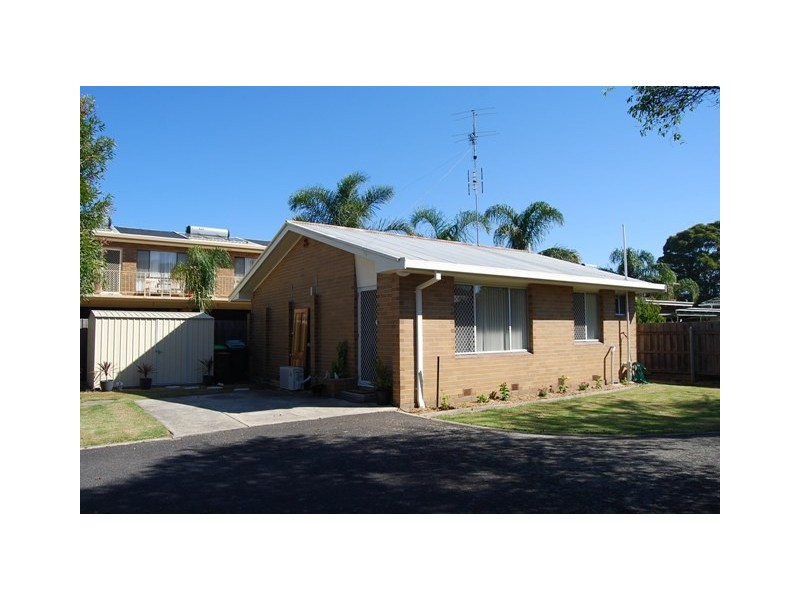 1/36 Carpenter Street, Lakes Entrance VIC 3909