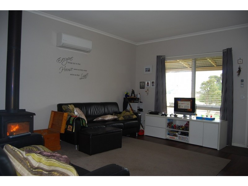 1 50-54 Palmers Road, Lakes Entrance VIC 3909