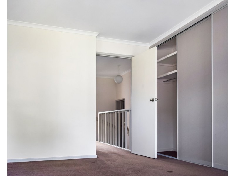 1/27 Roadknight Street, Lakes Entrance VIC 3909