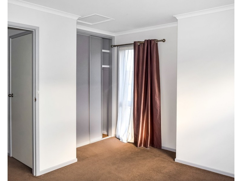 1/27 Roadknight Street, Lakes Entrance VIC 3909